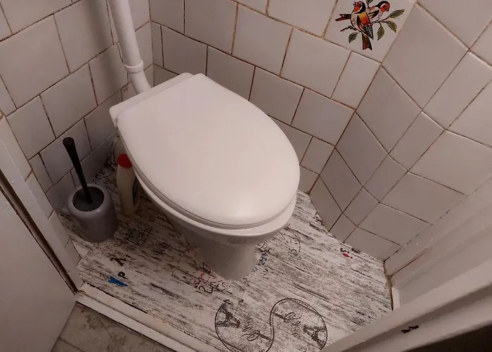 Zentral Vesela Square Apartamento Leópolis